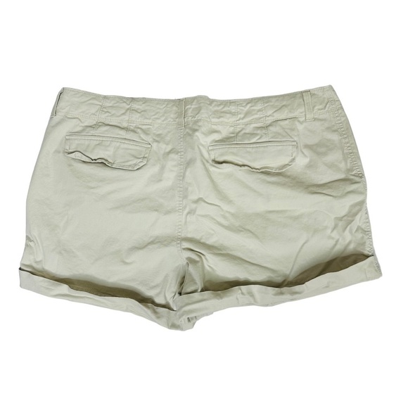 Old Navy Khakis Women’s Beige Shorts Size 18 Tall‎ - Picture 2 of 3